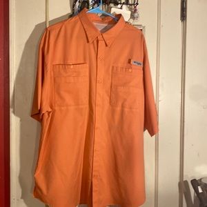 Coral xl Columbia shirt